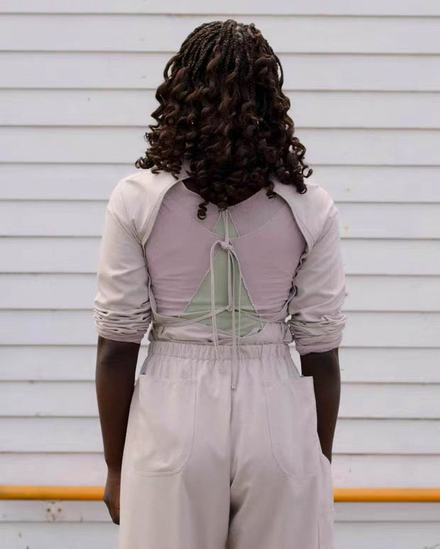 26早春 LONG SLEEVE APRON TOP