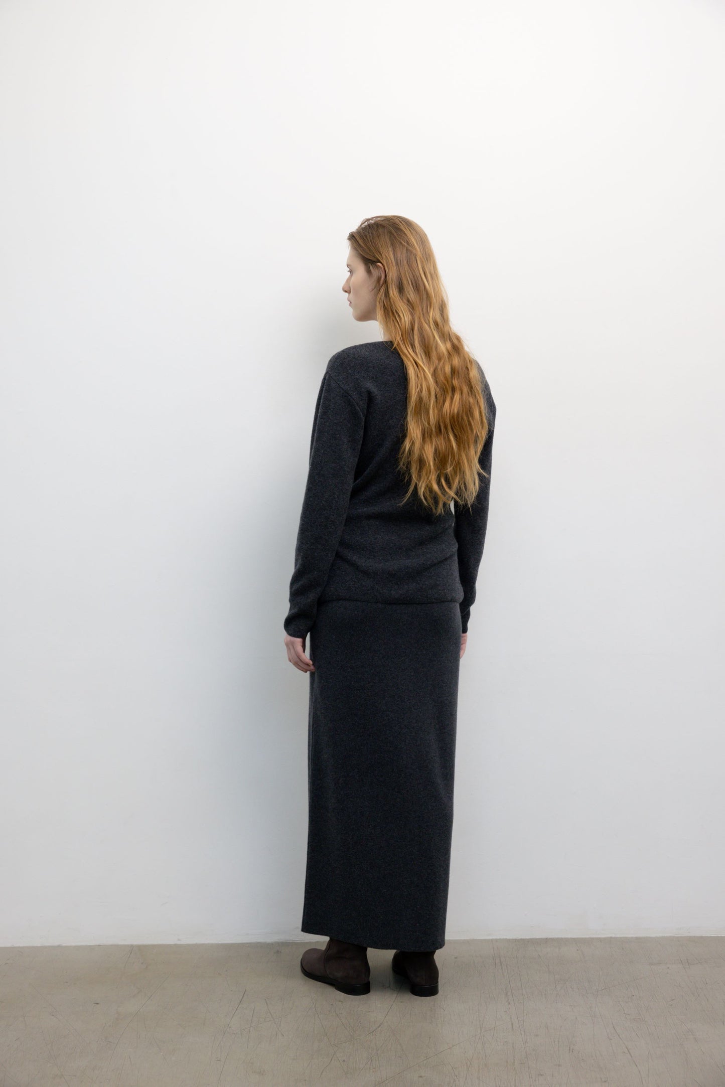 25早秋 BUTTON STRAIGHT KNIT SKIRT