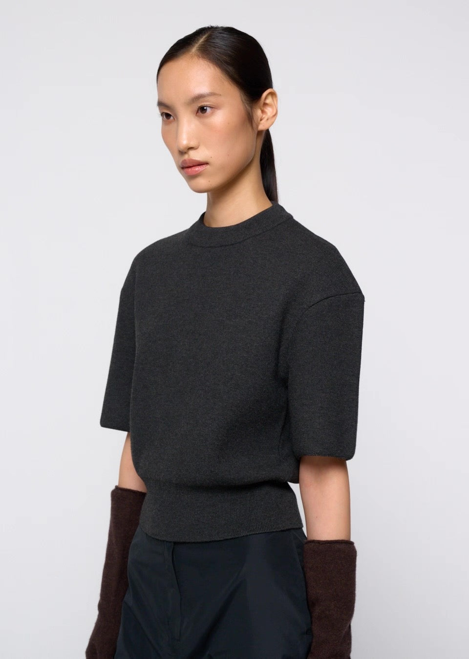 26早秋 ROUNDED HALF KNIT TOP