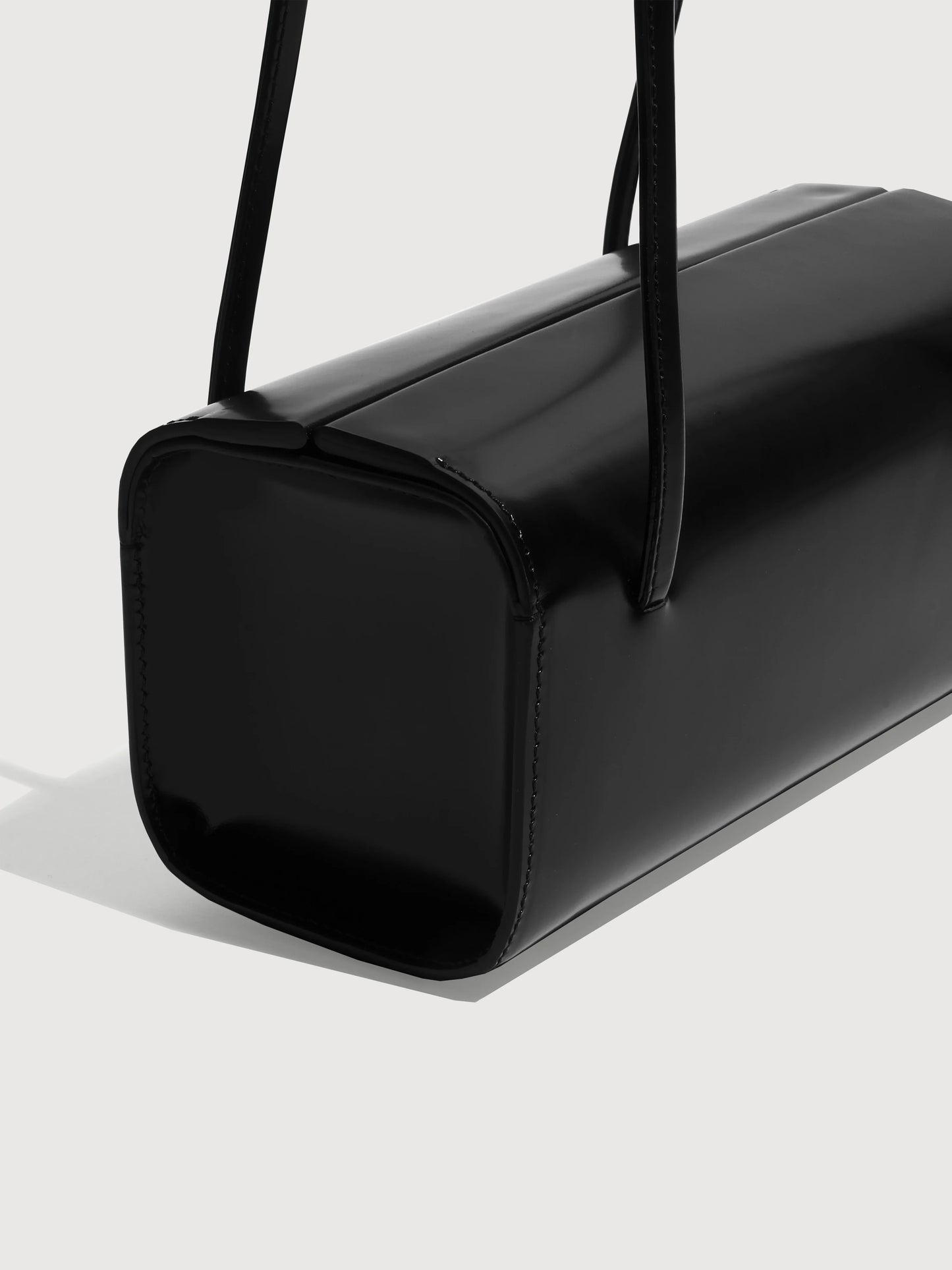 巴黎品牌 MIE BAG 单肩手提包 NOIR SPAZZOLATO