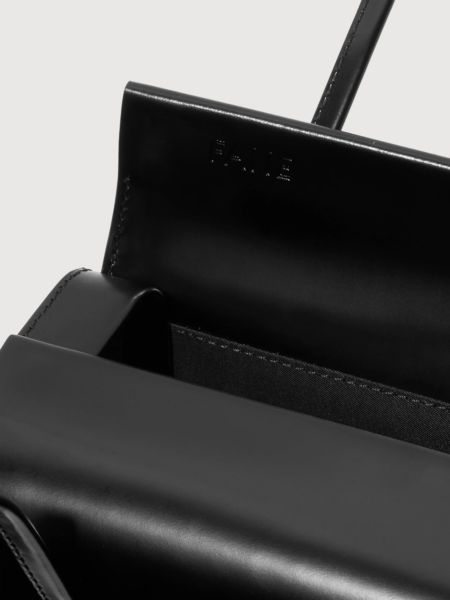 巴黎品牌 MIE BAG 单肩手提包 NOIR SPAZZOLATO