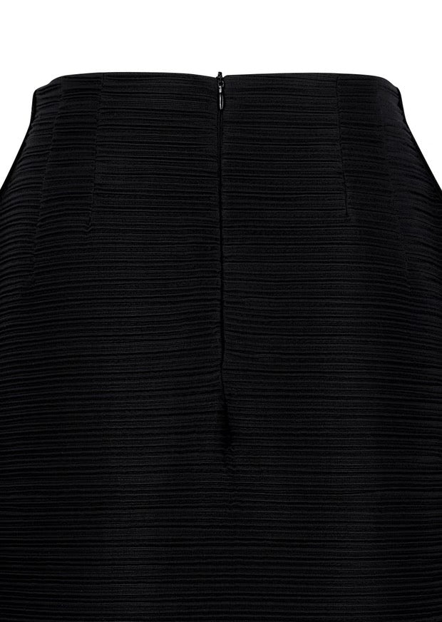26春夏 PLEATS CURVED SKIRT