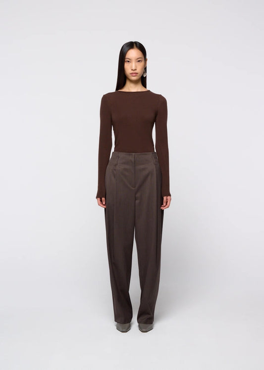 26早秋 STRAIGHT TUCK PANTS
