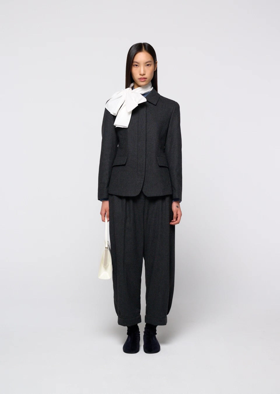26早秋 WOOL SHIRRING PANTS