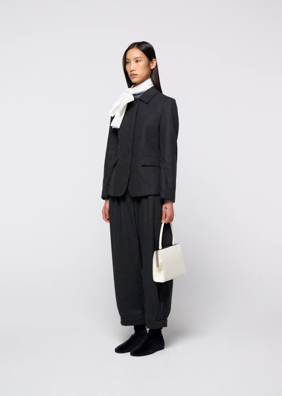 26早秋 WOOL SHIRRING PANTS