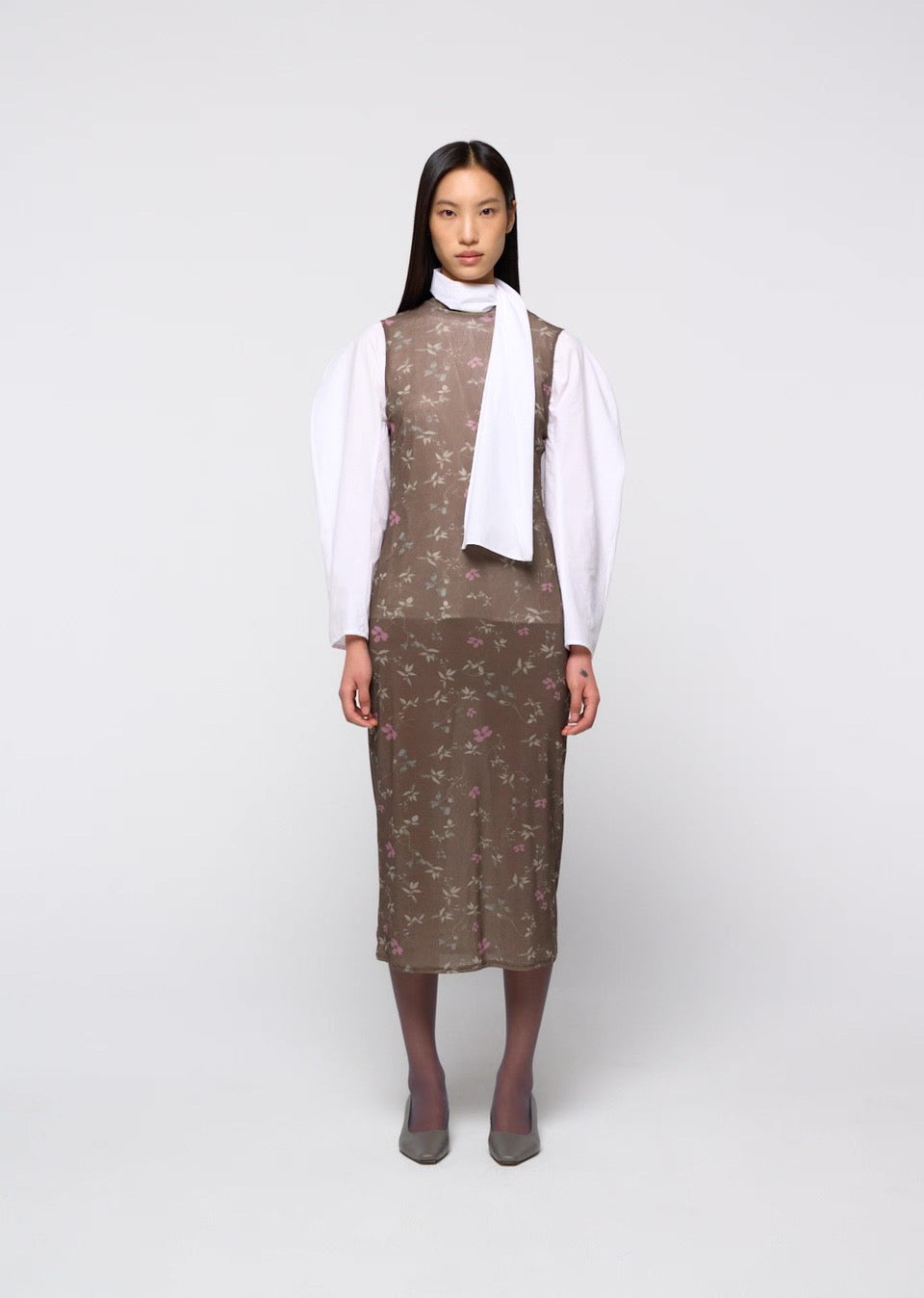 26早秋 FLORAL SLEEVELESS DRESS