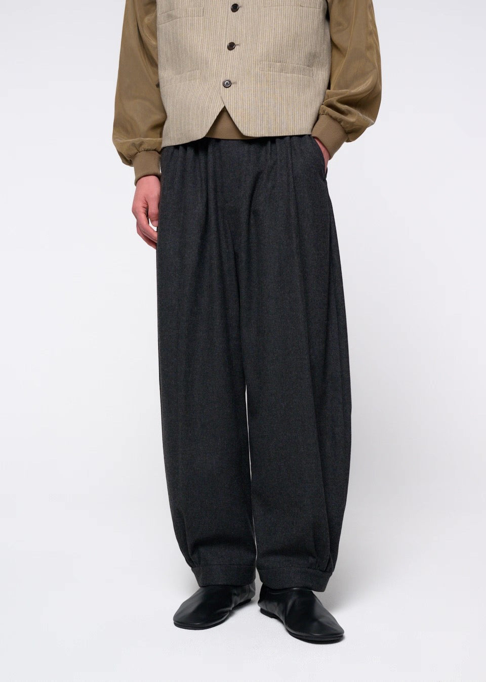 26早秋 MEN'S WOOL SHIRRING PANTS