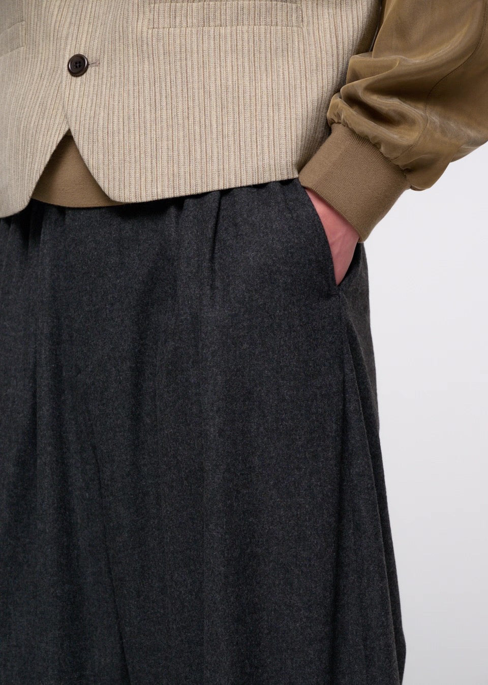 26早秋 MEN'S WOOL SHIRRING PANTS